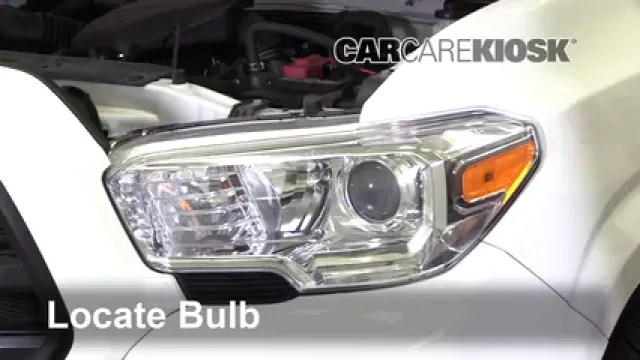 2017 Toyota Tacoma SR 2.7L 4 Cyl. Extended Cab Pickup Éclairage Feux de croisement (remplacer l'ampoule)